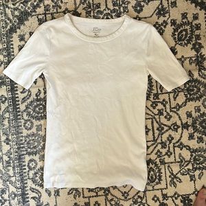 White fitted tshirt